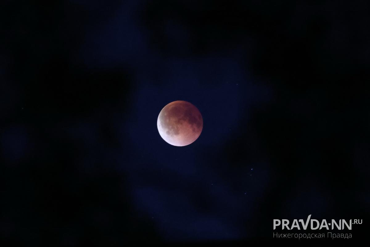 В новогоднюю ночь нижегородцы смогут увидеть покрытие Плеяд Луной